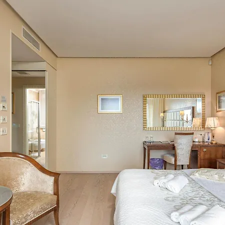 Oasi Pool Hotel Pjescana Uvala